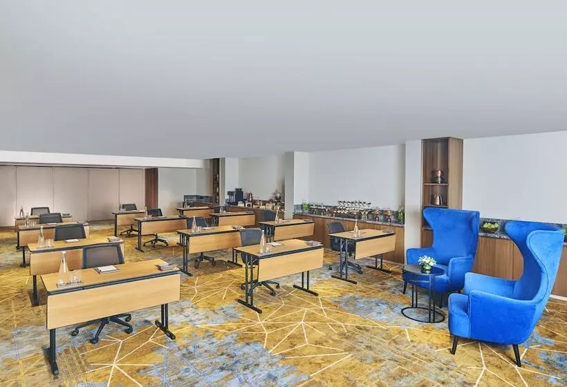 Novotel Mumbai International Airport