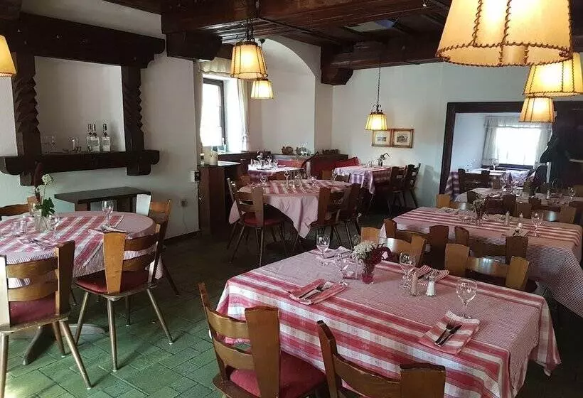 Schlosshotel Hoefingen