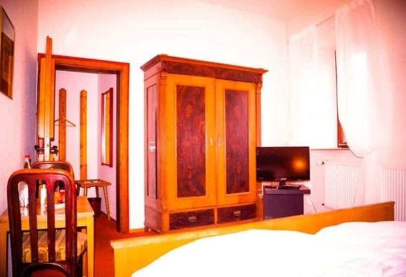 Schlosshotel Hoefingen