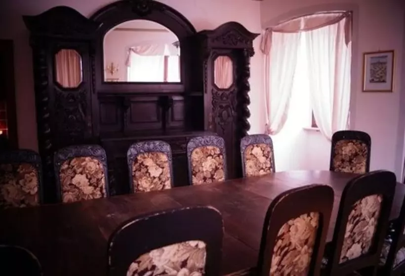 Schlosshotel Hoefingen