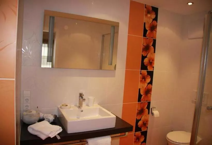 בית מלון כפרי Altes Rathaus