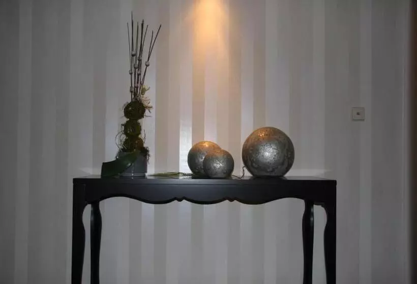 בית מלון כפרי Altes Rathaus