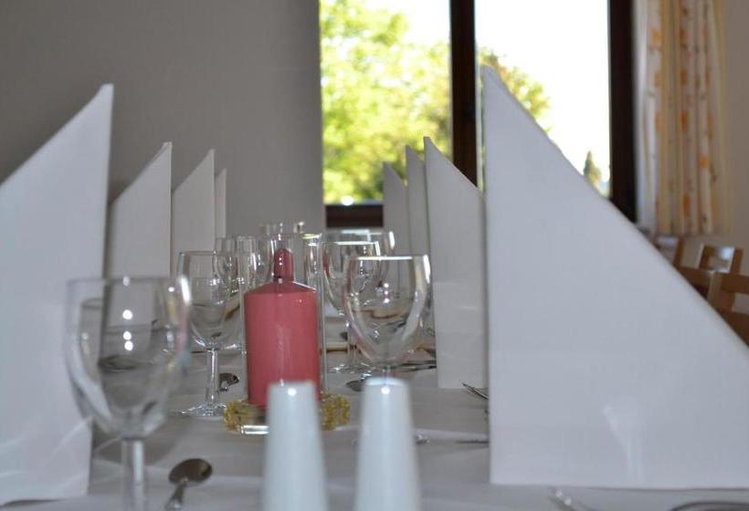 בית מלון כפרי Arnica