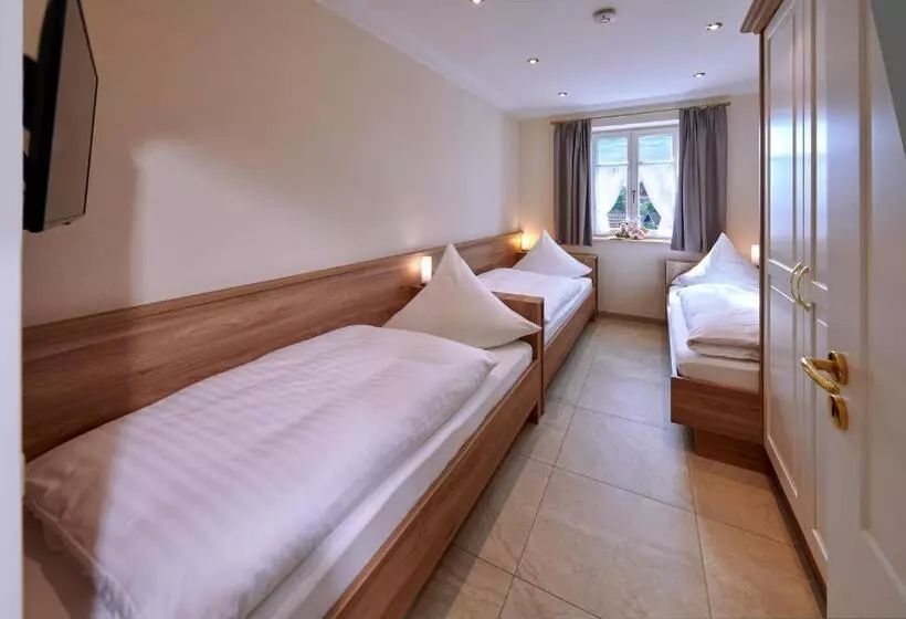 Hotelli Ferienwohnungen Im Bonnschloessl