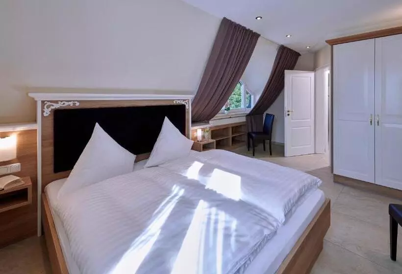 Hotelli Ferienwohnungen Im Bonnschloessl