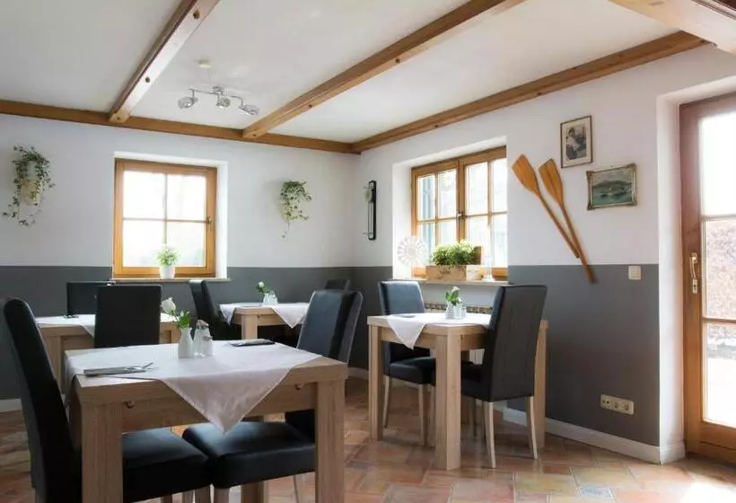 Hotel Garni Möwe Am See