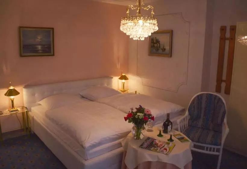 Отель Garni Regina