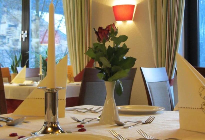 Hotel & Gasthof Zur Linde