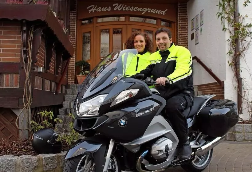 ホテル Haus Wiesengrund