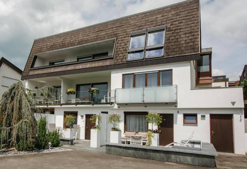 ホテル Heinzler Am See