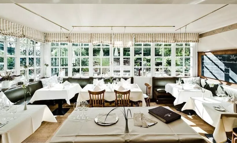 Отель Kronenschlosschen