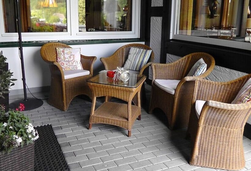 Отель Kurhaus Uhlenberg