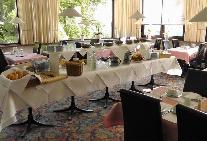 Отель Kurhaus Uhlenberg