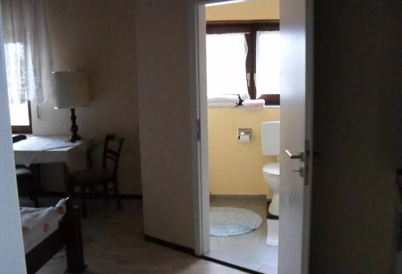 Отель Mainzer Rad