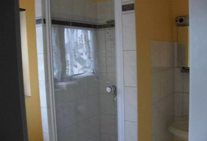 Отель Mainzer Rad