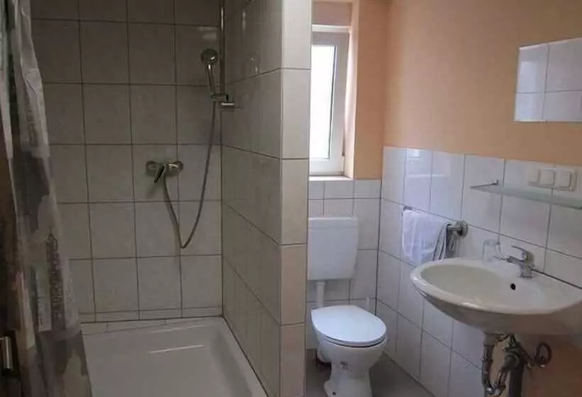 Отель Mainzer Rad