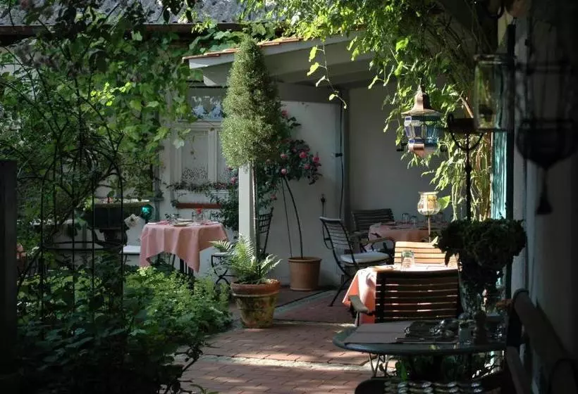 ホテル Schwarzer Adler