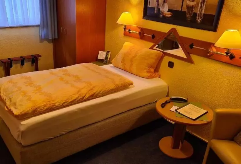 ホテル Singender Wirt