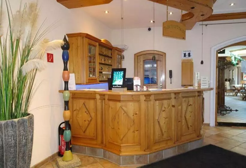 호텔 & Weinstube Restaurant Filling