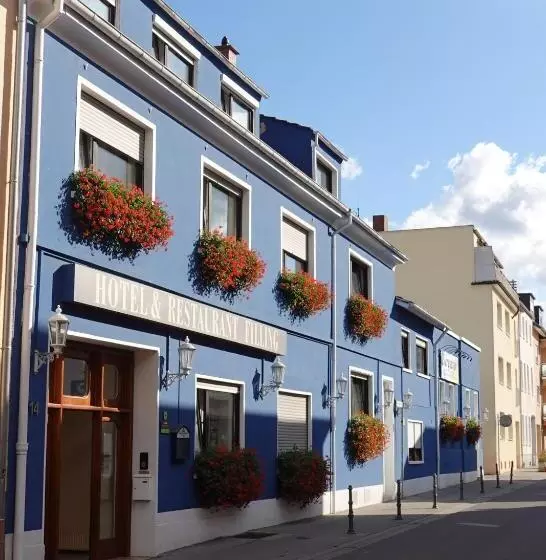 호텔 & Weinstube Restaurant Filling