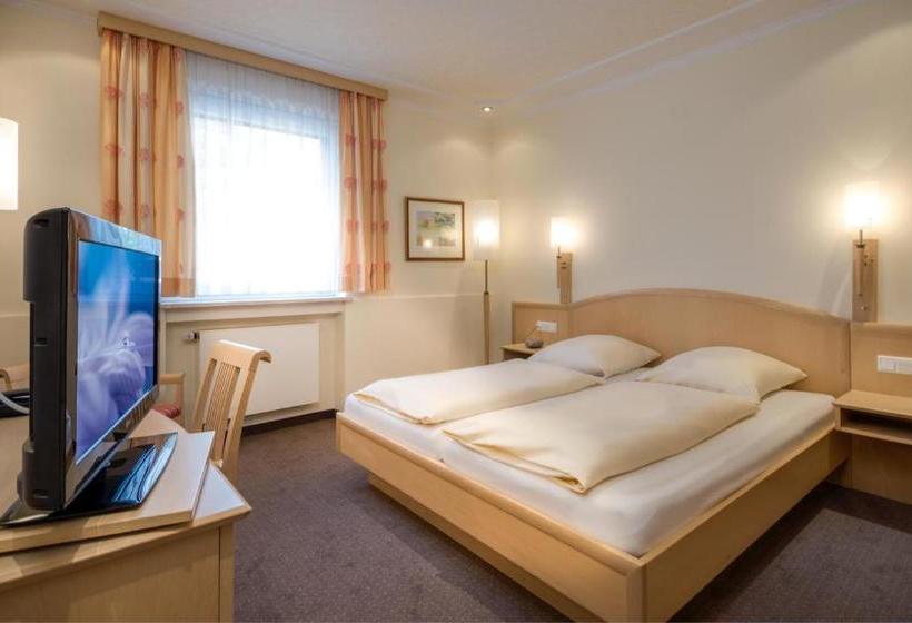 Hotelli Gasthof Zur Post