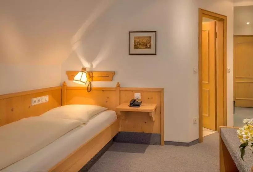 ホテル Gasthof Zur Post