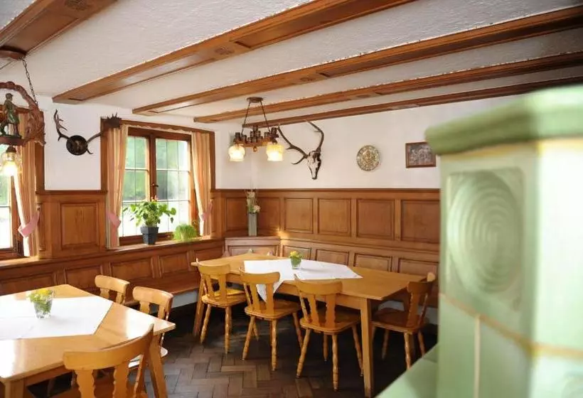 פנסיון Gasthaus Adler