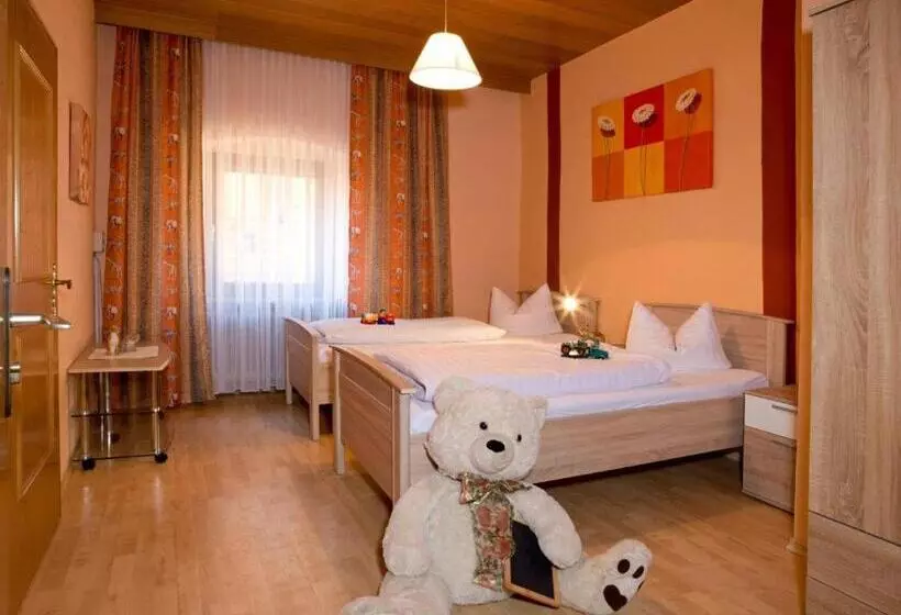 Пансион Gasthof Metzgerei Stöberl