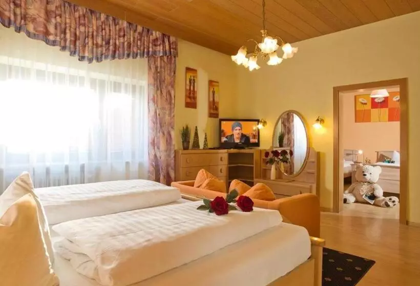 Пансион Gasthof Metzgerei Stöberl