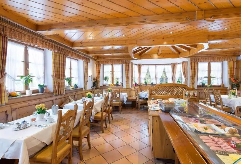 ペンション Neuwirt