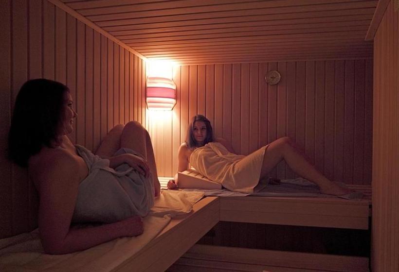 Отель Wellness Schiesselhof