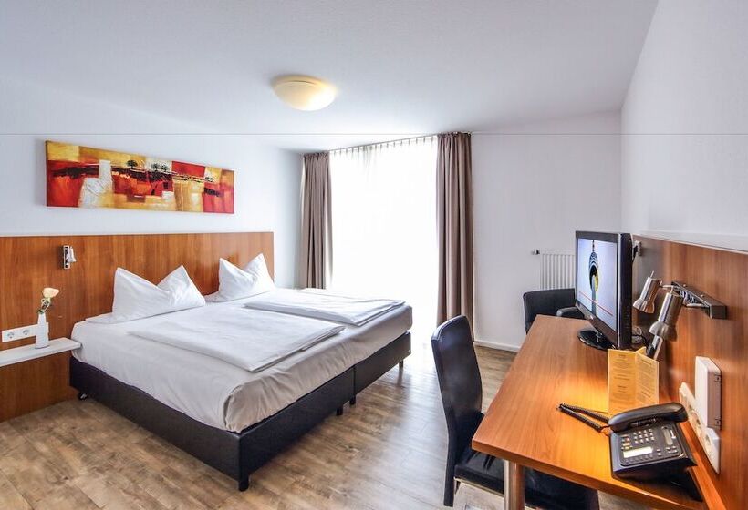 호텔 Ibis Styles Aalen