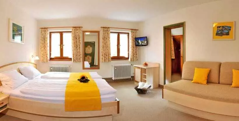 צימר Gästehaus Enzianhof Hotel Garni