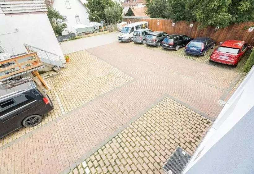 Bed and Breakfast My Pension Stuttgart Airport Messe