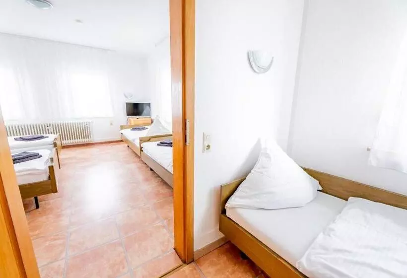 Bed and Breakfast My Pension Stuttgart Airport Messe