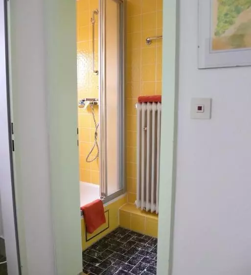 مبيت وإفطار Pension Schwarzenbach