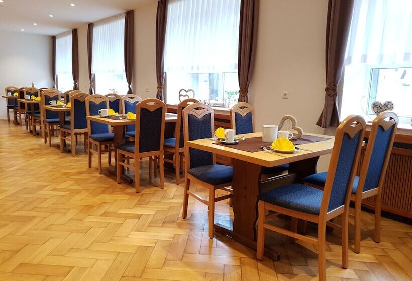 Garni Hotel Adler Post