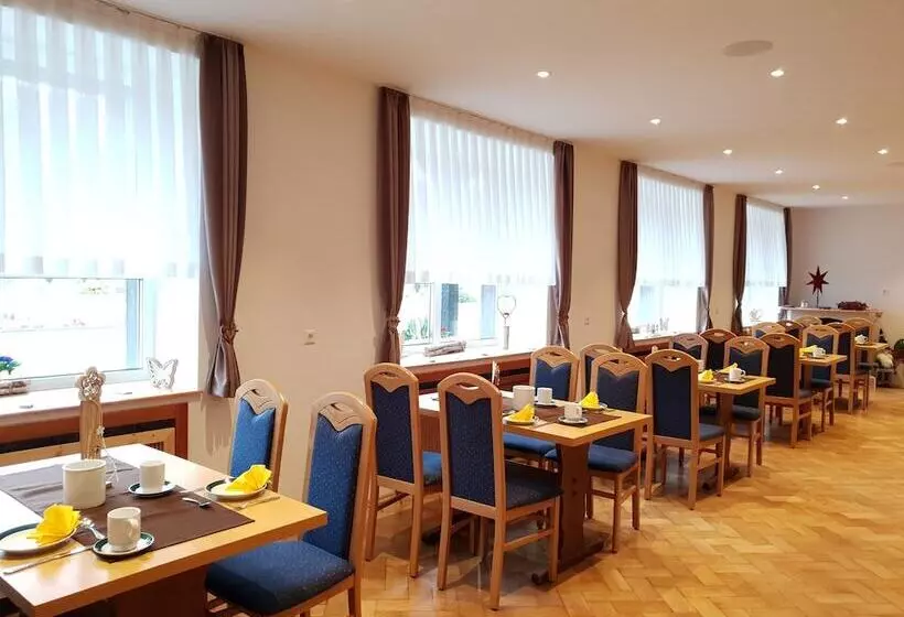 Garni Hotel Adler Post