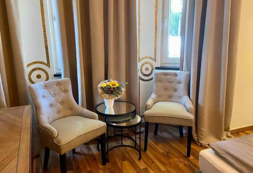 ホテル Ambiente Et Art