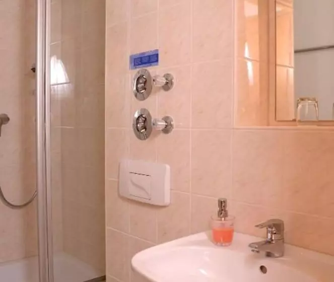 هتل & Apartments Fürstenhof Am Bauhaus