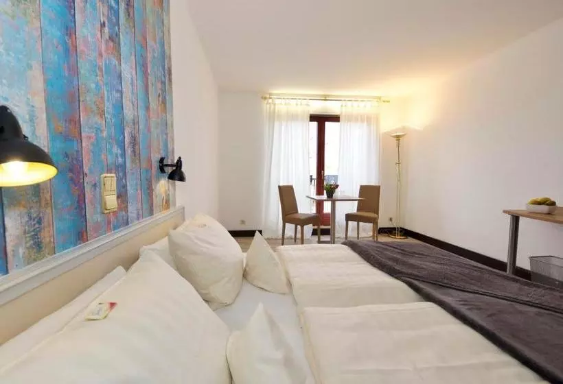 هتل Avenida By Zwei&vierzig