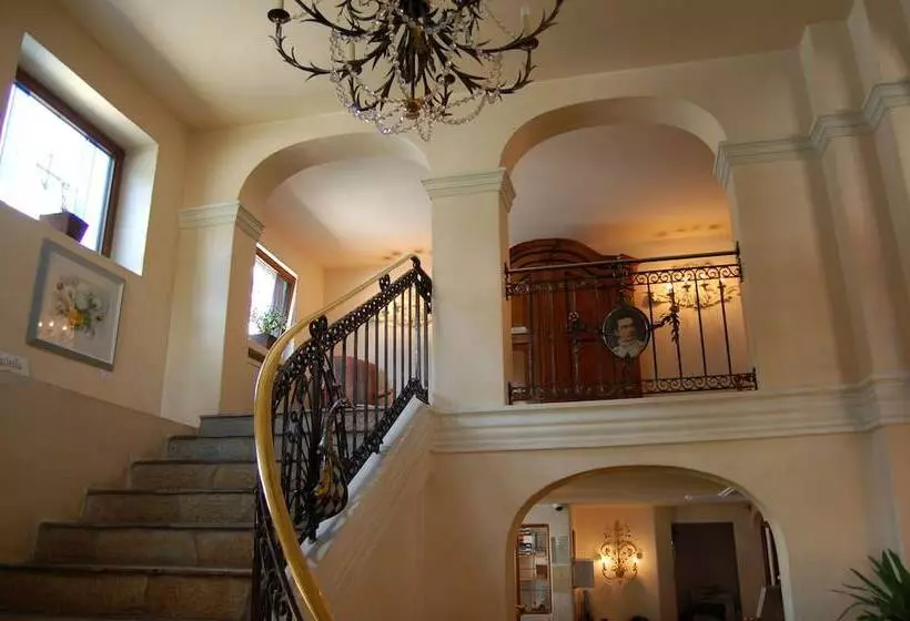 فندق Bayerischer Hof