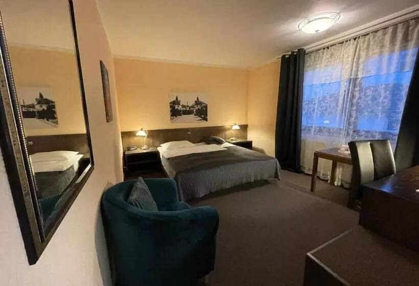 Отель Brunnenhof