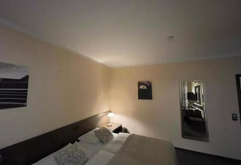 Отель Brunnenhof