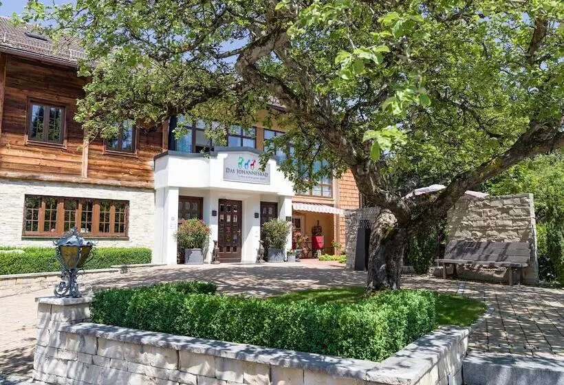 Отель Das Johannesbad Spa & Vitalrefugium