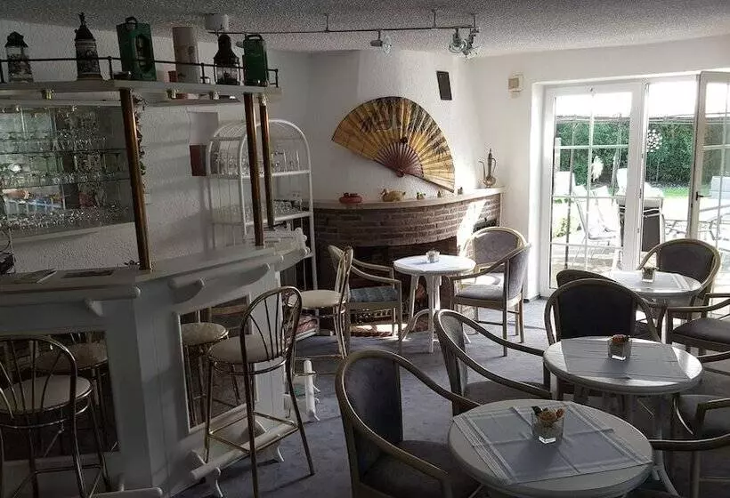 Отель Garni La Mer