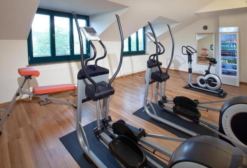 Отель My Südstadt Bonn