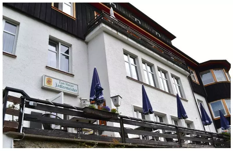Отель Pension & Restaurant   Zum Harzer Jodlermeister