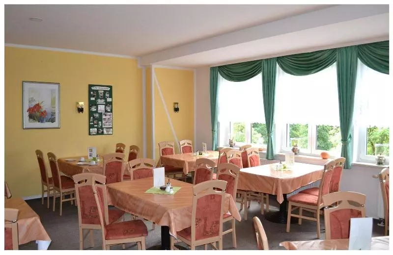 Отель Pension & Restaurant   Zum Harzer Jodlermeister