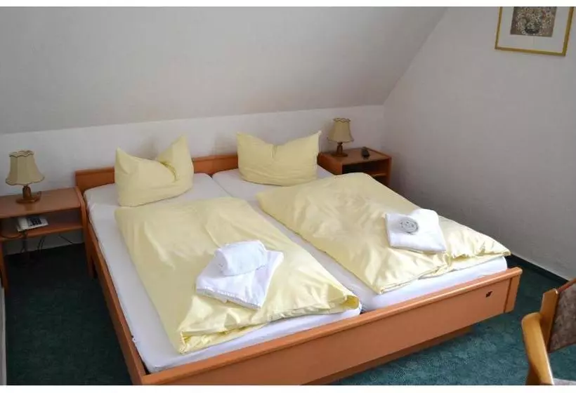 Отель Pension & Restaurant   Zum Harzer Jodlermeister